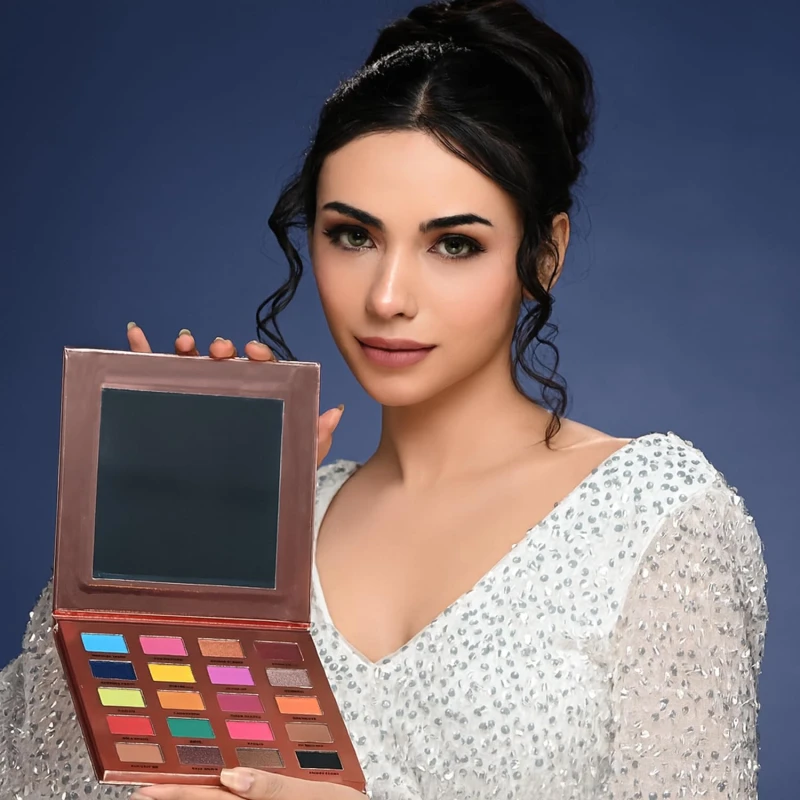 Glam21 Muse Eyeshadow Palette | Highly Pigmented |20 Selected Shades| Highly Pigmented Matte&amp; Shimmer | Long-Lasting, Crease-Free Formula Shades | Professional &amp; Everyday Eye Makeup- 30gm 01- Trance - Thumbnail 6